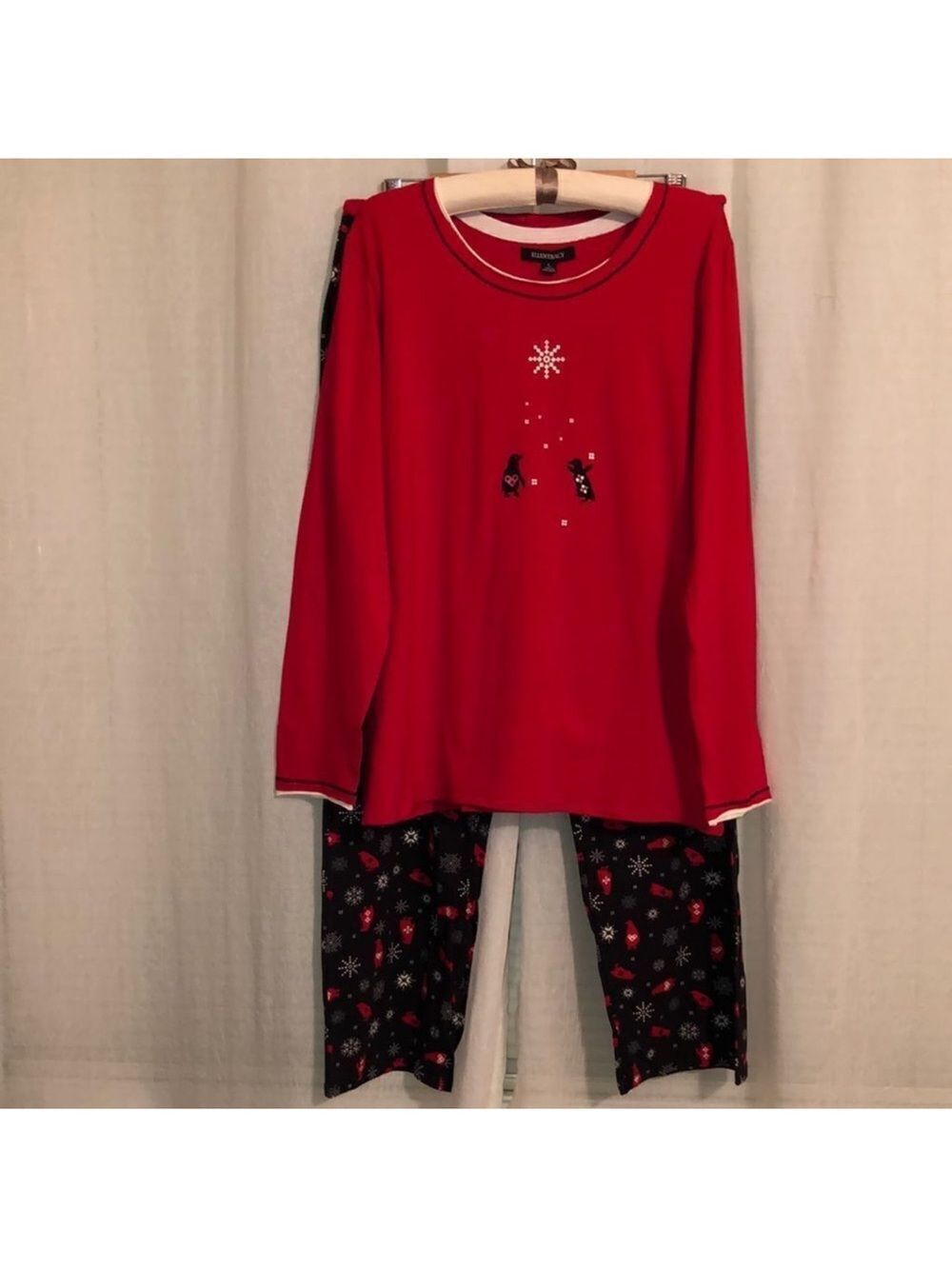 Ellen Tracy L Red Black White Christmas Holiday Cotton Penguin Snowflakes PJ Set